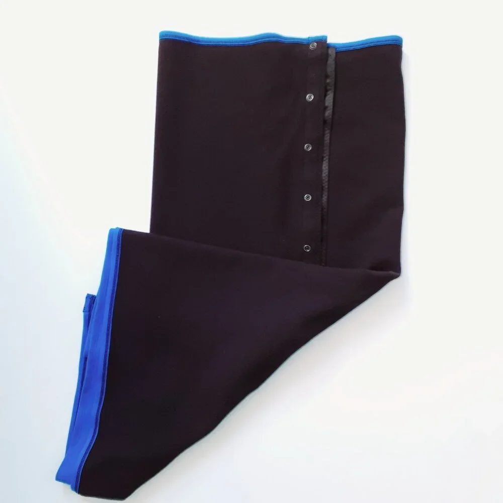 Lululemon Vinyasa Scarf Rulu in Cornflower Blue / Black